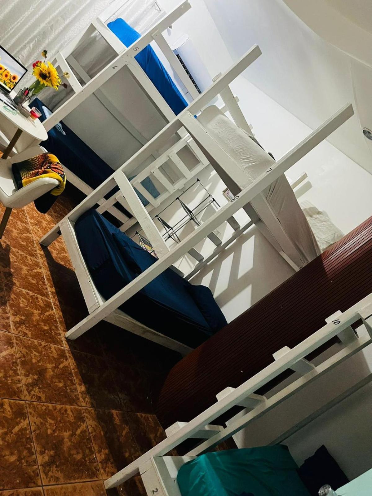 Beach Dorms San Juan Bagian luar foto