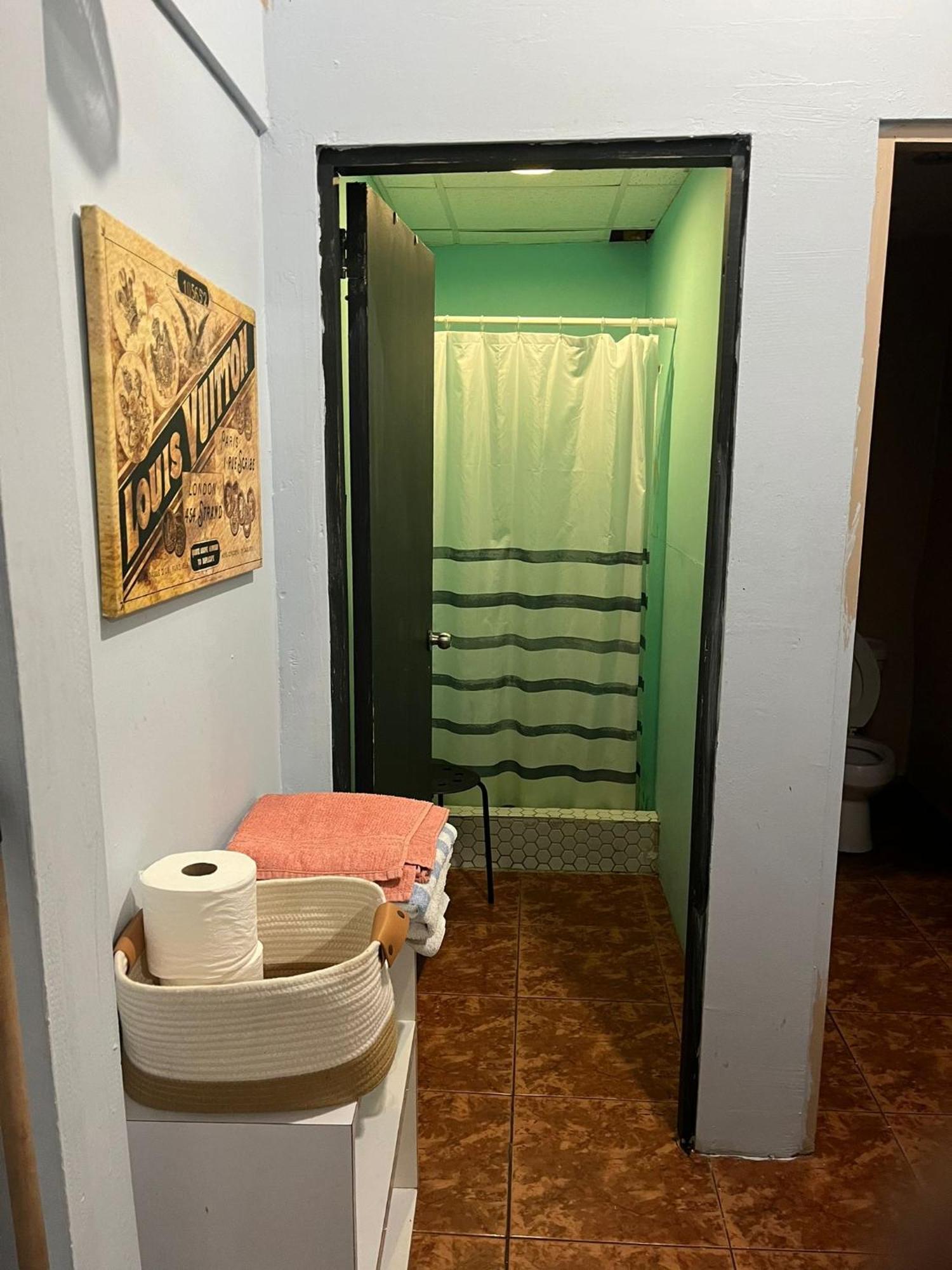Beach Dorms San Juan Bagian luar foto